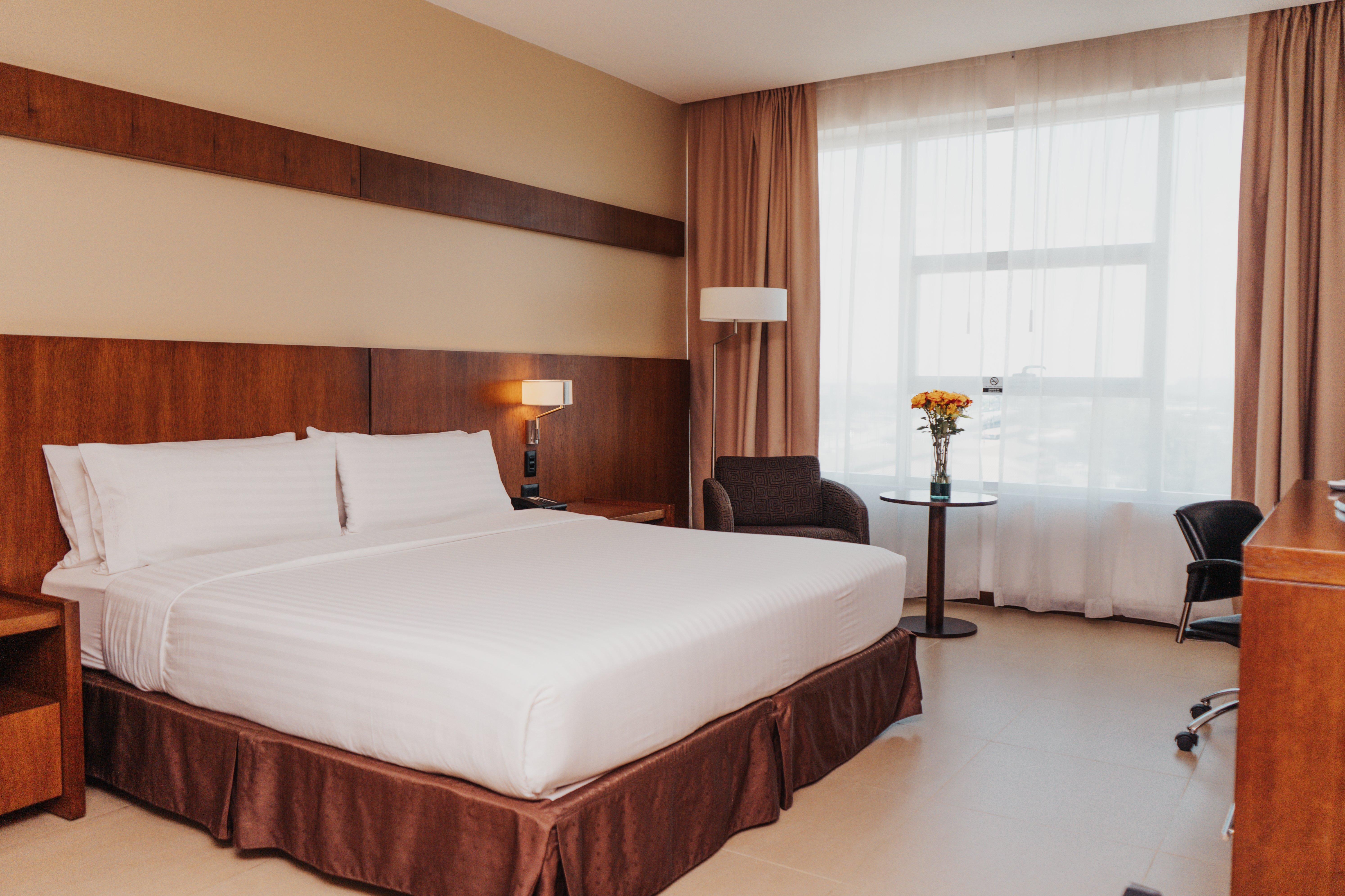 Holiday Inn Guayaquil Airport By Ihg Экстерьер фото A room at the hotel