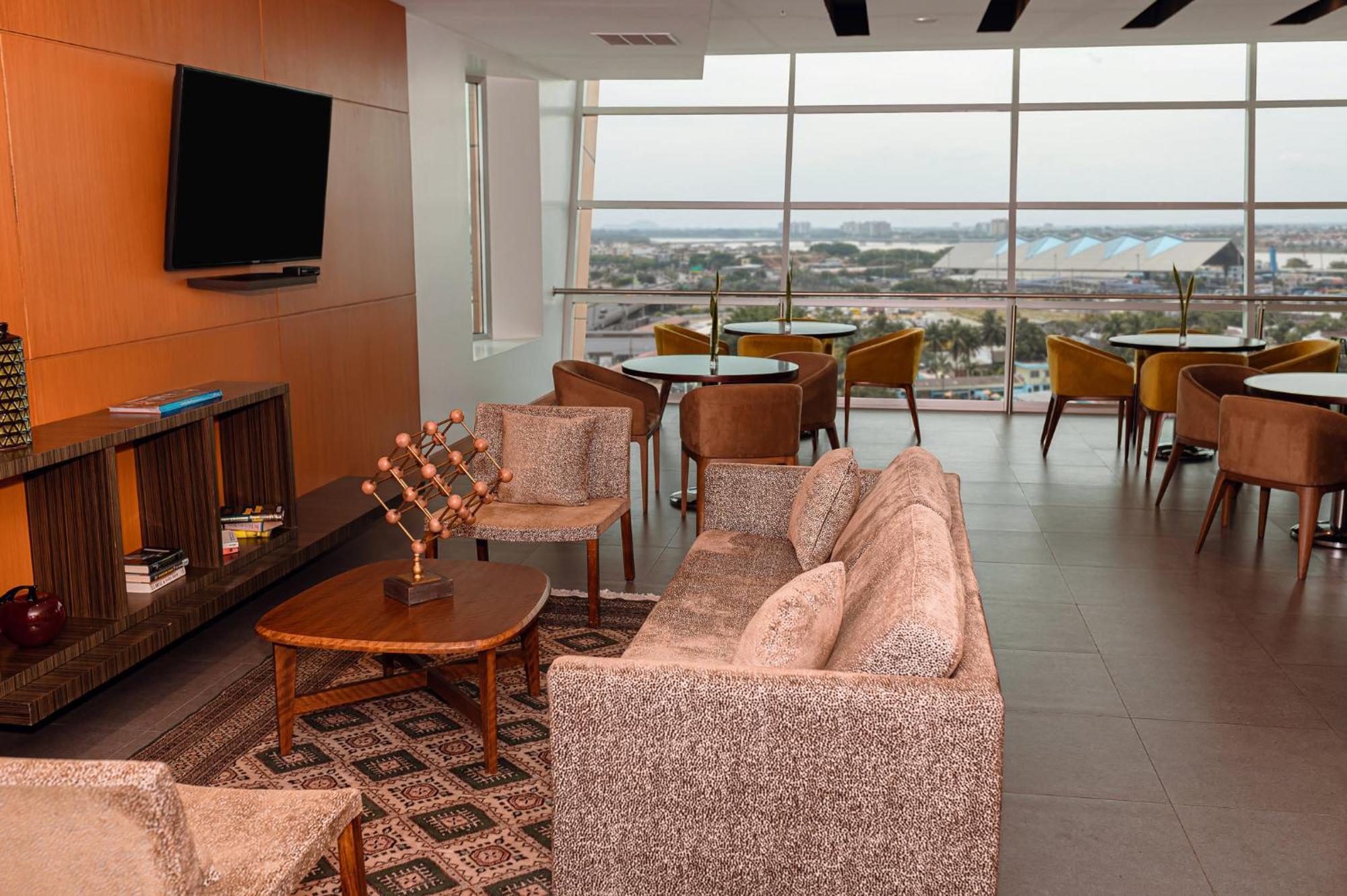 Holiday Inn Guayaquil Airport By Ihg Экстерьер фото VIP Lounge at the airport