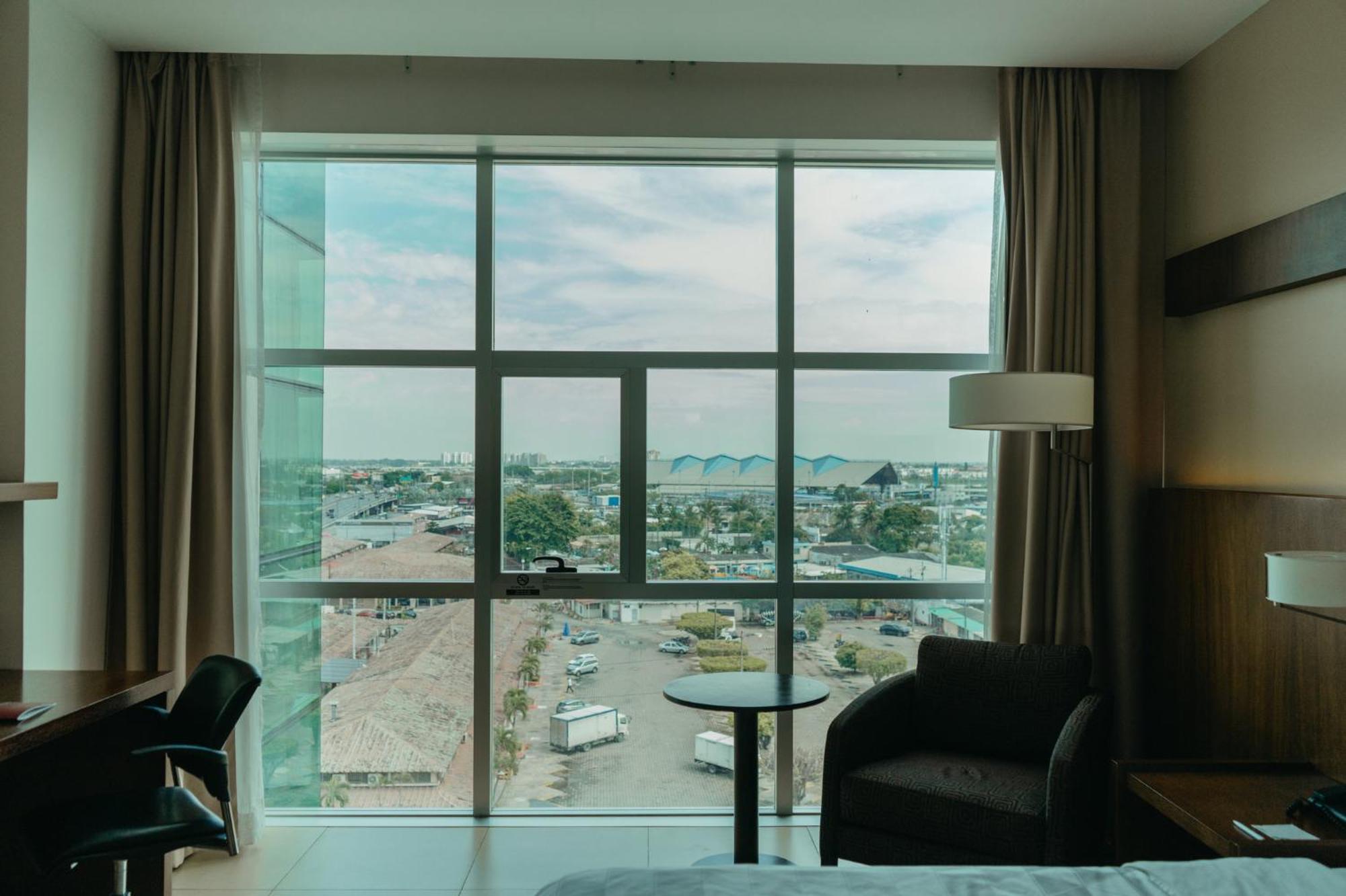 Holiday Inn Guayaquil Airport By Ihg Экстерьер фото View from a room at the hotel