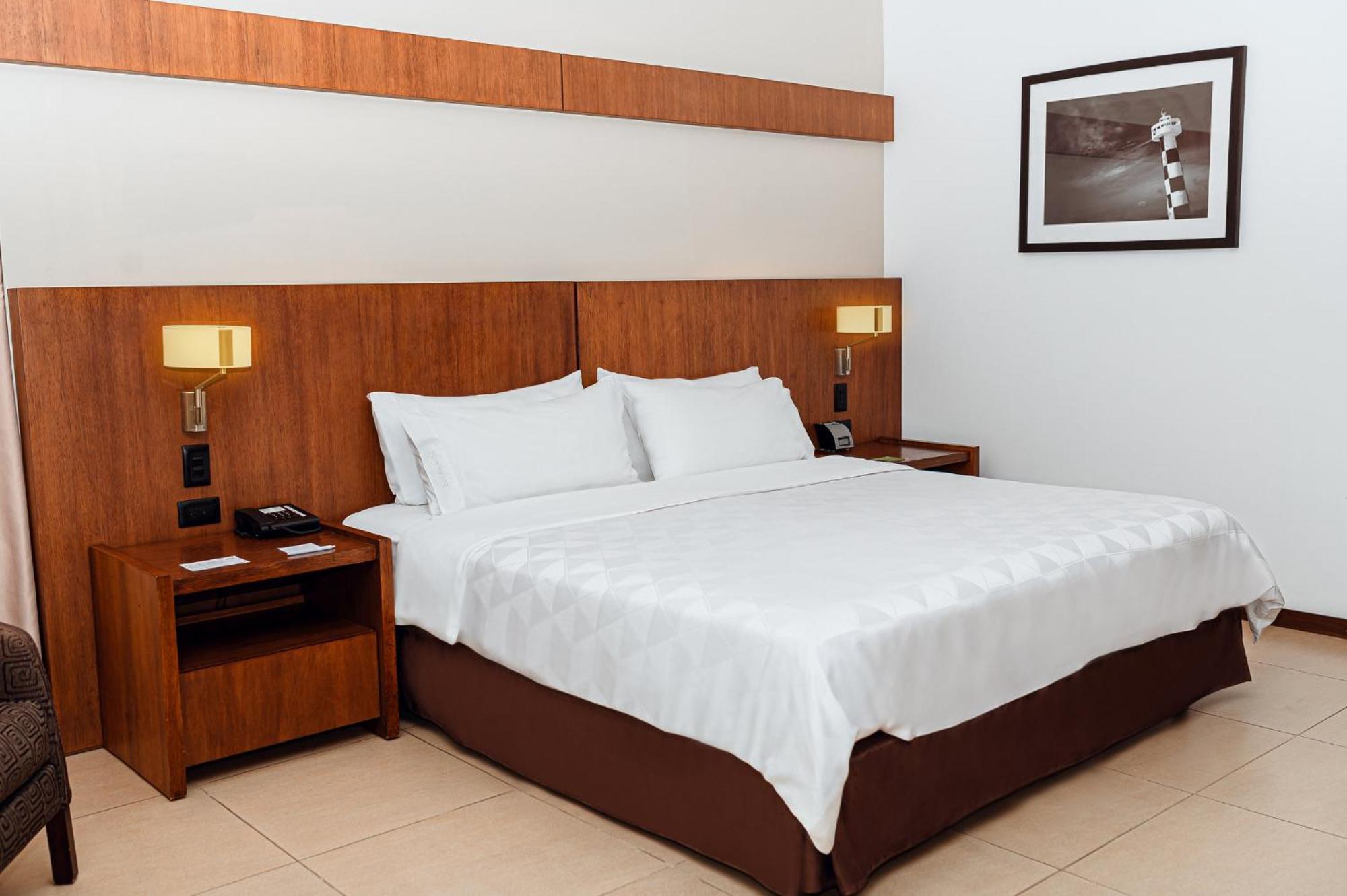 Holiday Inn Guayaquil Airport By Ihg Экстерьер фото A bedroom